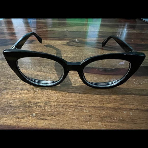 Authentic FENDI EYEGLASSES - Picture 1 of 5